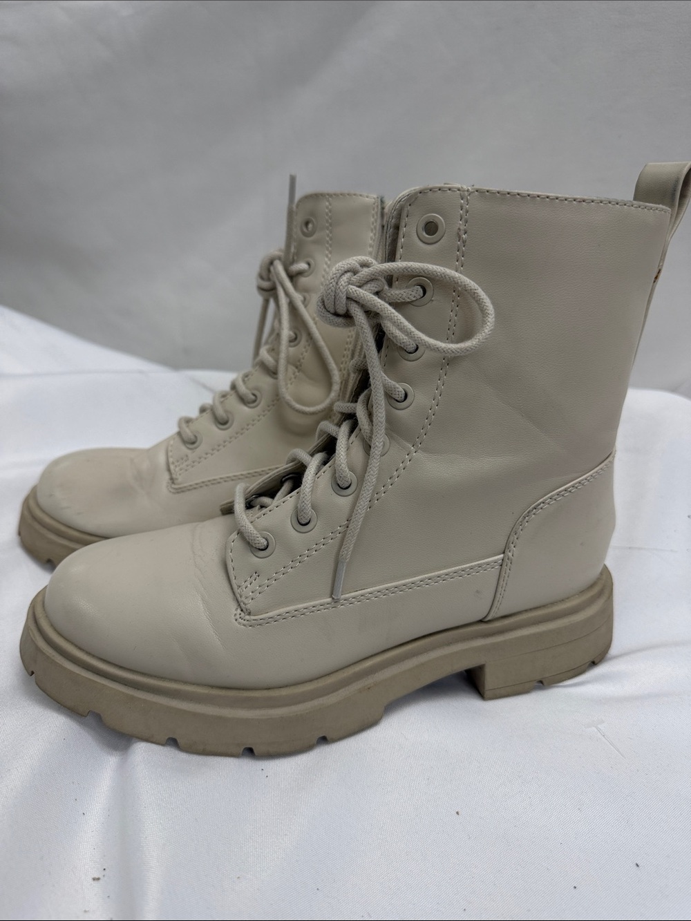 NOBO Cream Lace-Up Combat Boots
